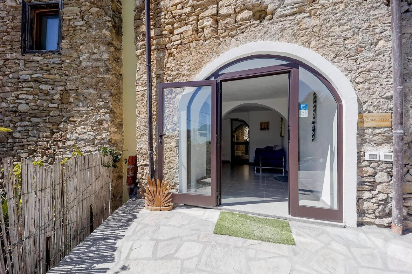 Appartamento Alba Dachi Farm Marina dʼMarina dʼAndora Extérieur photo