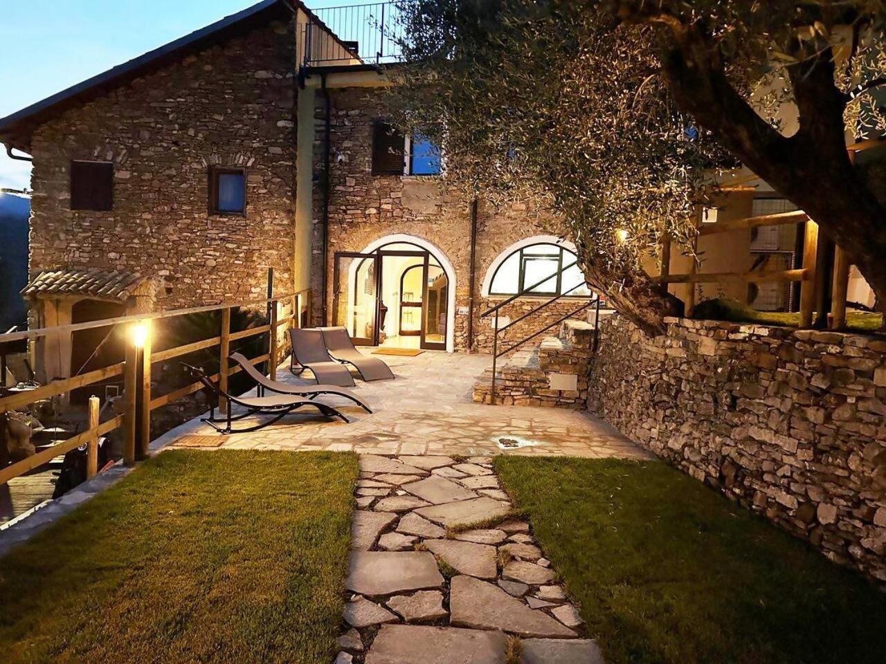 Appartamento Alba Dachi Farm Marina dʼMarina dʼAndora Extérieur photo